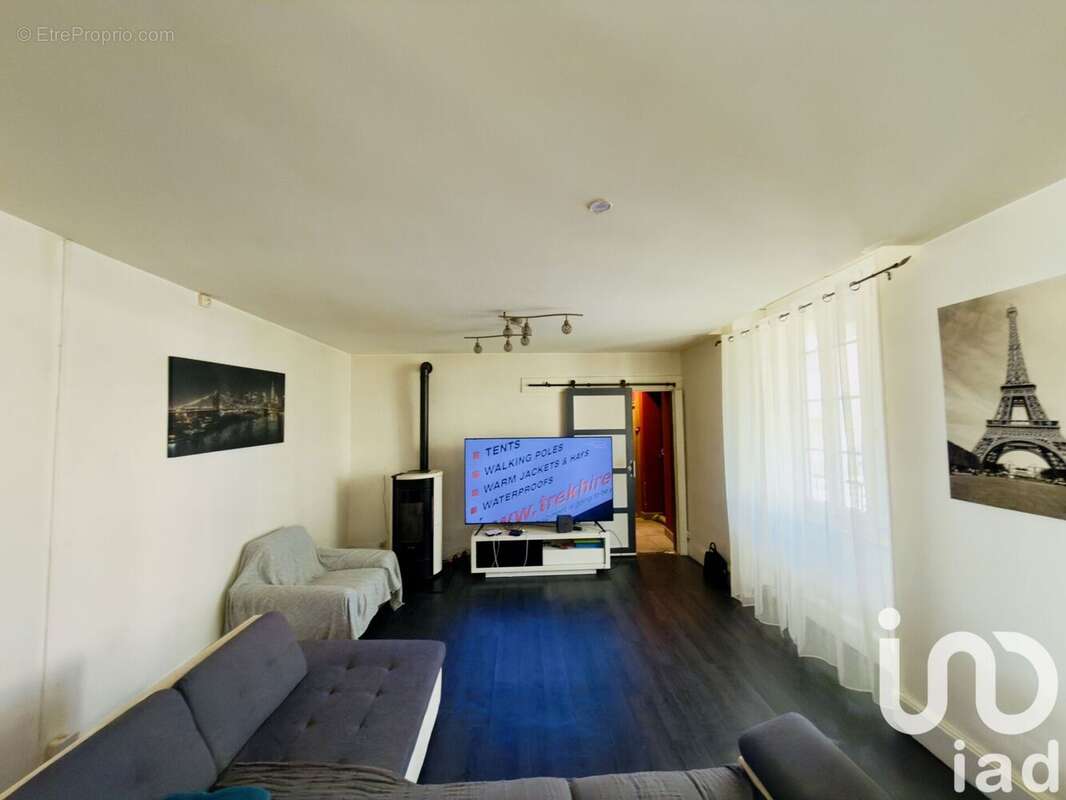 Photo 7 - Appartement à SALORNAY-SUR-GUYE