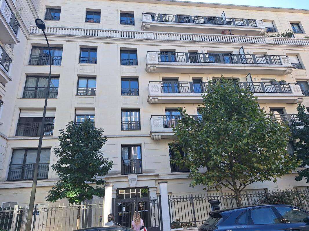 Appartement à LEVALLOIS-PERRET