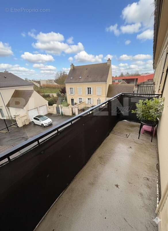 IMG_0132 - Appartement à BAILLY-ROMAINVILLIERS