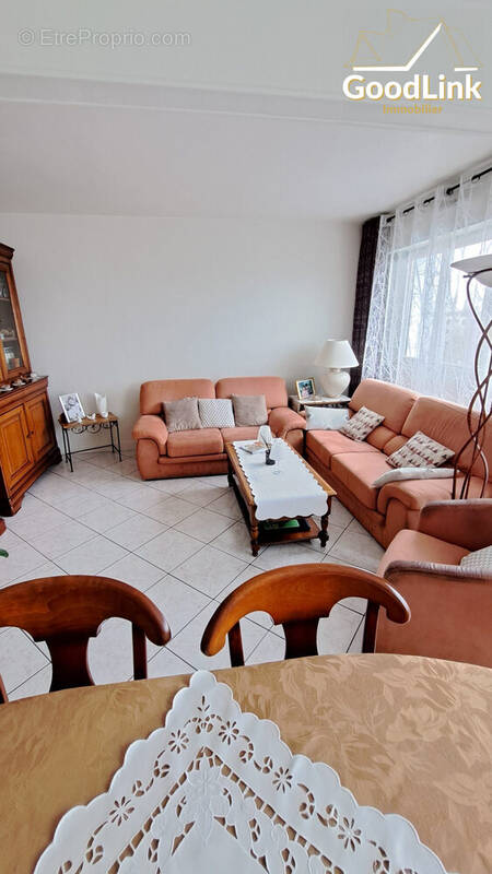 Appartement à CHILLY-MAZARIN