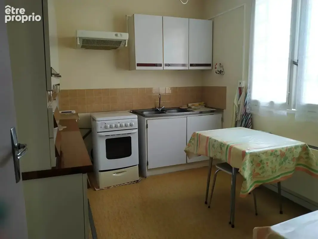 Maison 3 pièces 69 m² à vendre à Chalus (87230) - photo 3