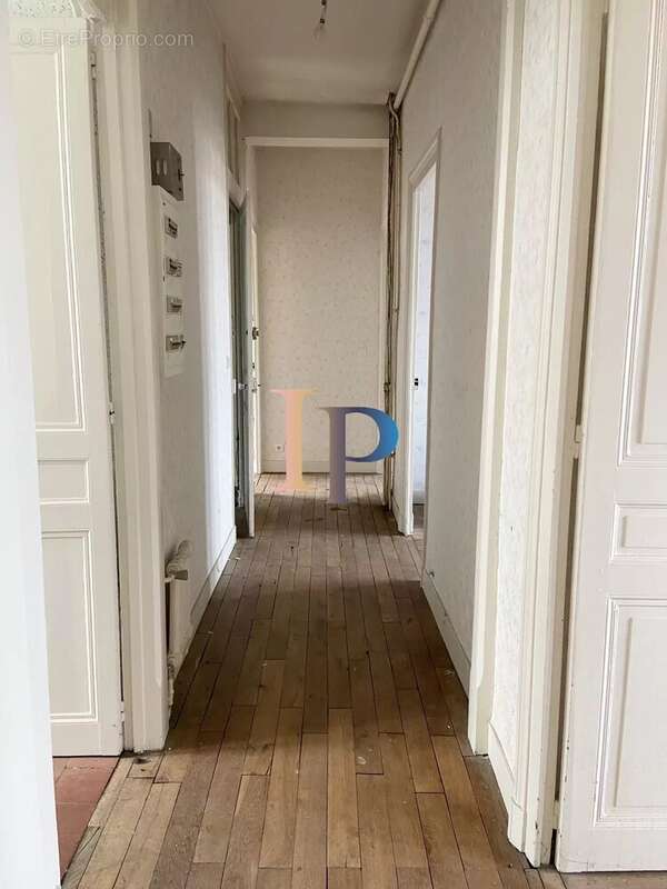 Maison à LA CLAYETTE