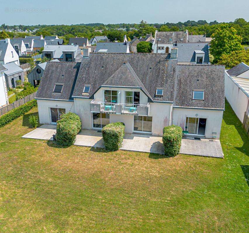 Appartement à MESQUER