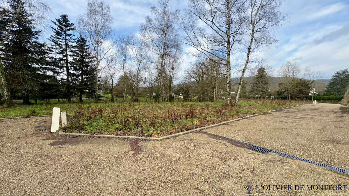 Terrain à CHEVREUSE