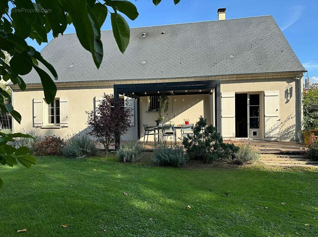 Maison à FONTAINE-LES-VERVINS
