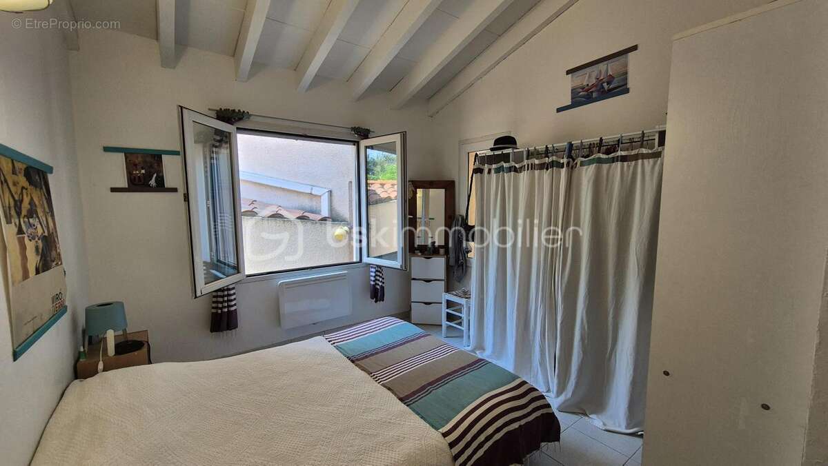 A vendre maison 3 faces de 131m² sur terrain de 336m² a ceret - trois chambres - garage - climatisation reversible - vue sur le  - photo 15