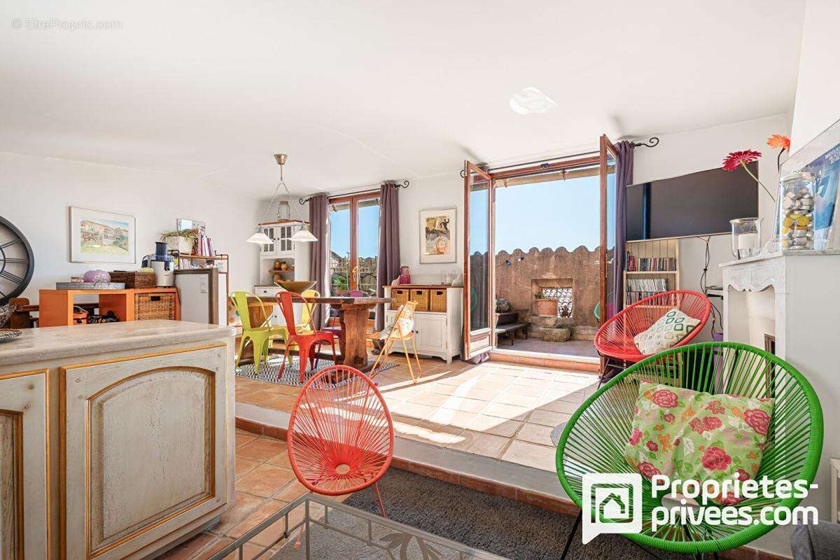 Appartement à MONTAUROUX