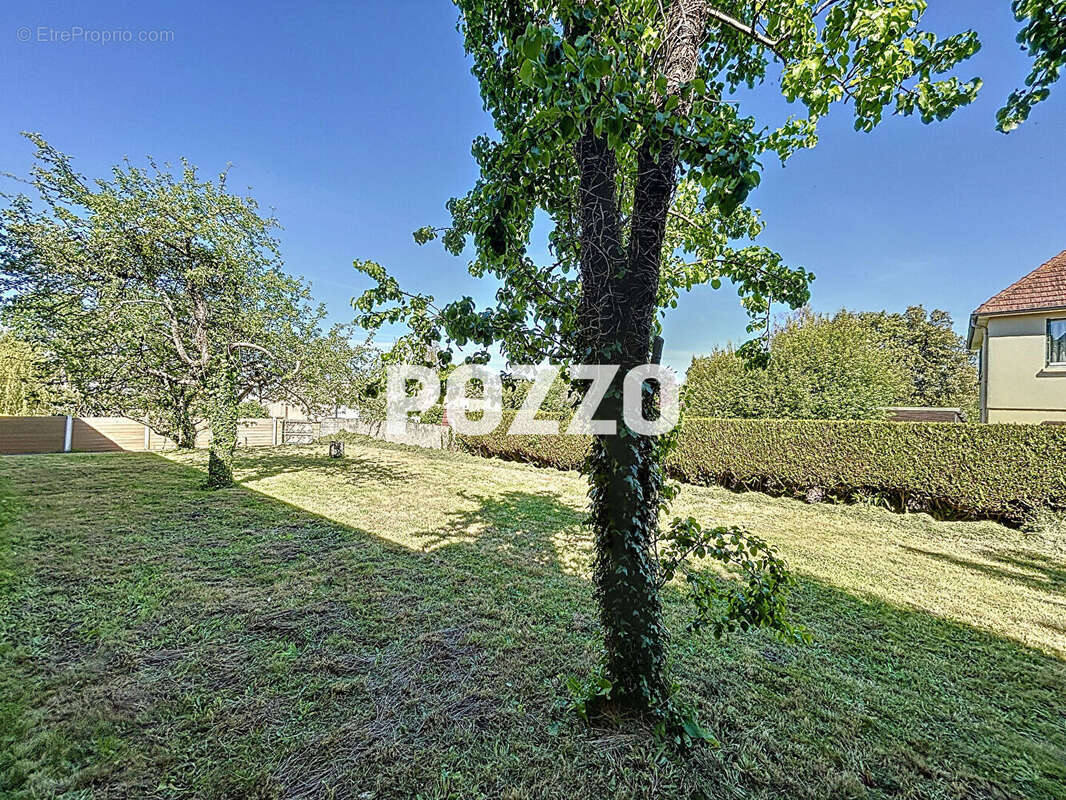 A VENDRE - YQUELON (50400) - Maison de 7 pièces - calme, proche des commodités. - photo 16