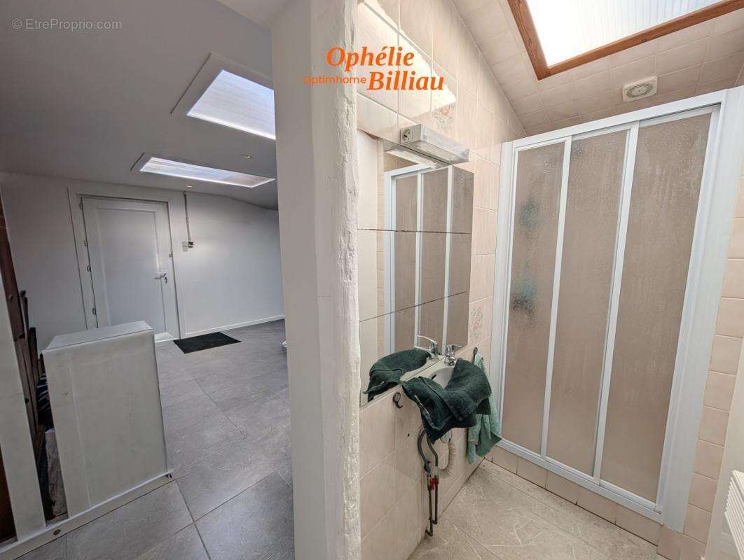 Semi plain pied Steenbecque  – Longère rénovée 4 chambres – Grand garage individuel - photo 9