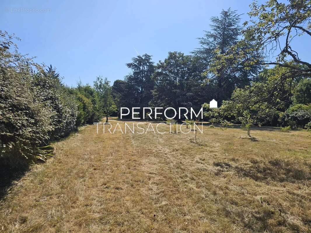 Terrain constructible - Rives - photo 3