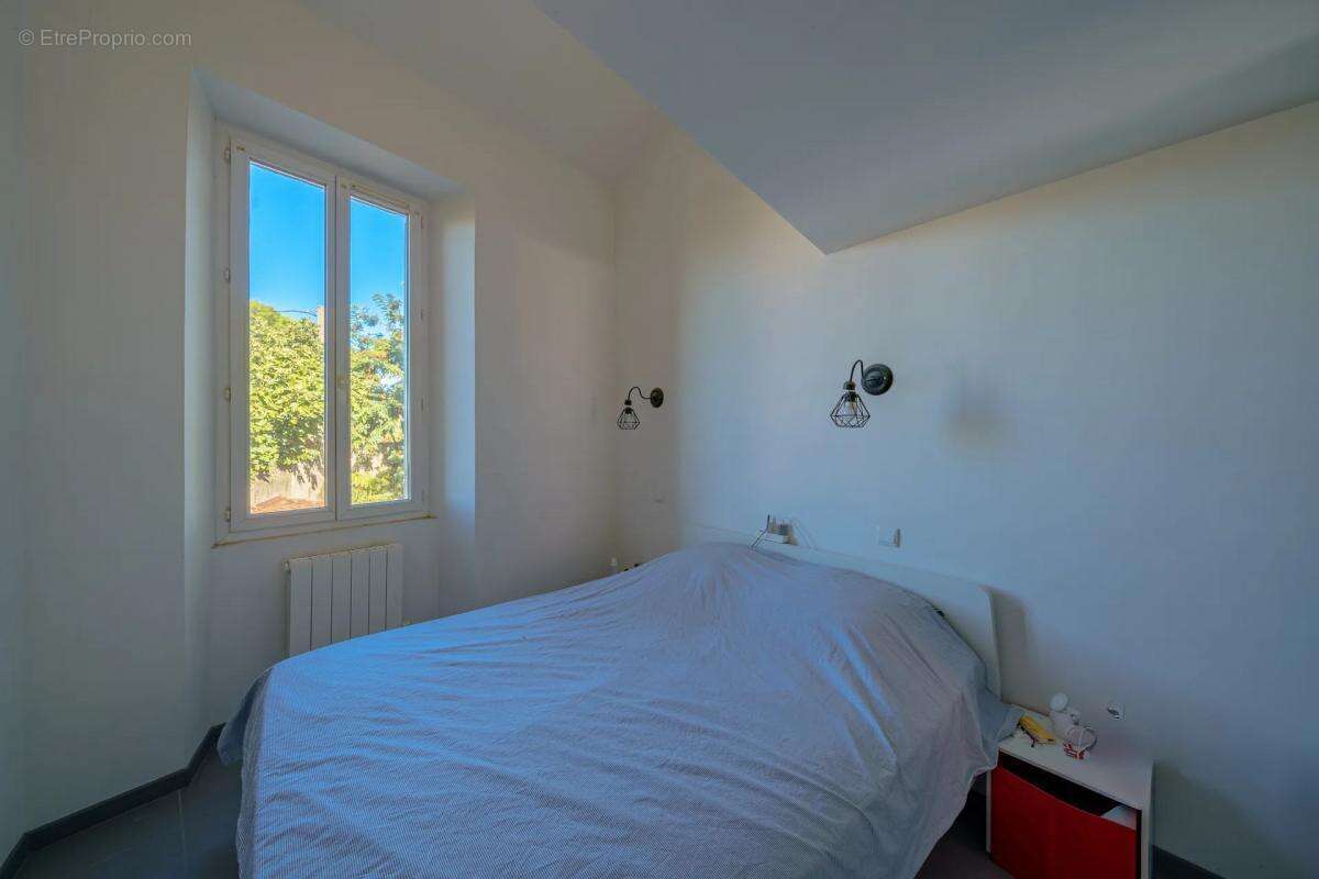 Appartement à MARSEILLE-16E