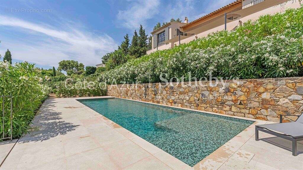 Bastide provençale contemporaine avec vue dégagée à pied du village de Gassin, piscine et studio - photo 5