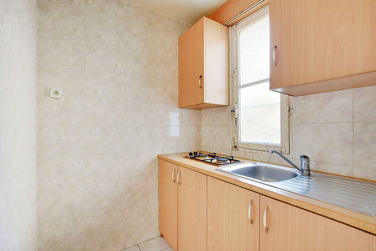 Appartement à PARIS-10E