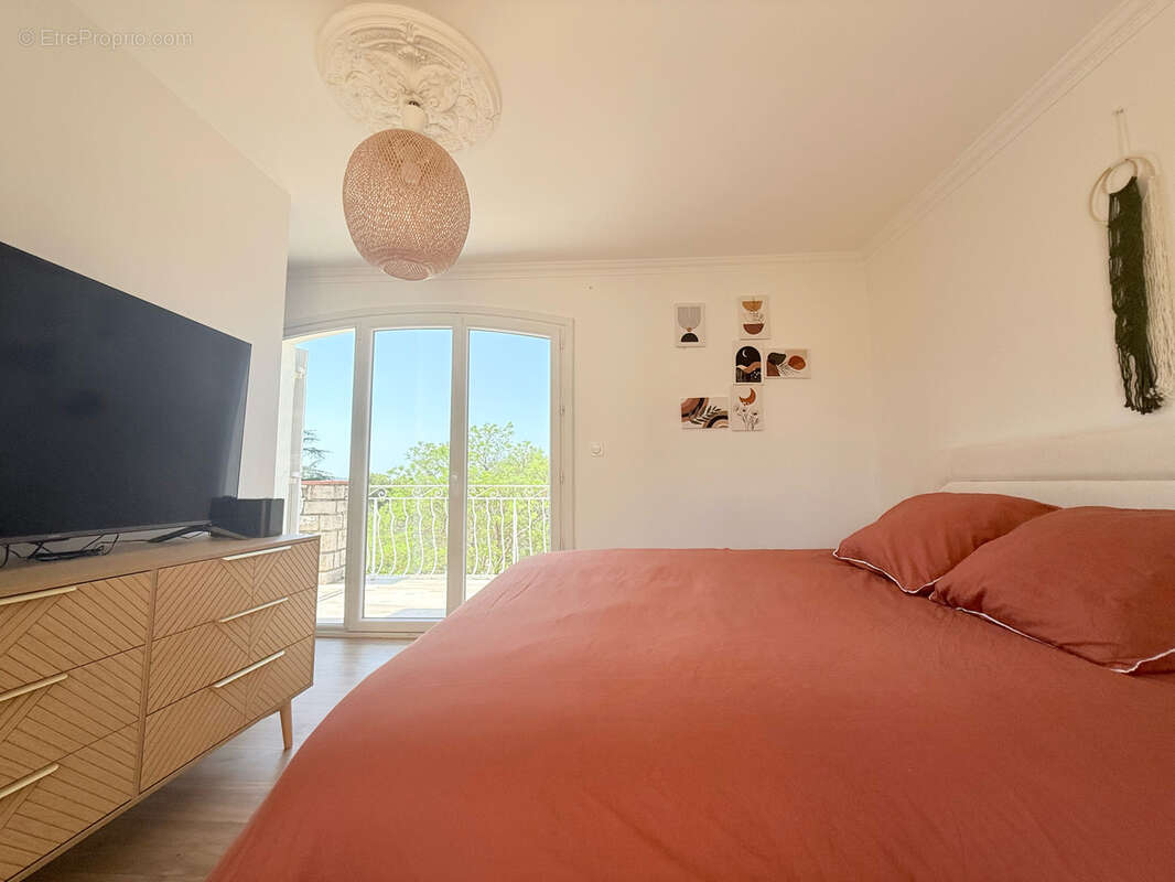 La valette du var - maison 5 pieces - 130m2 avec piscine - photo 8