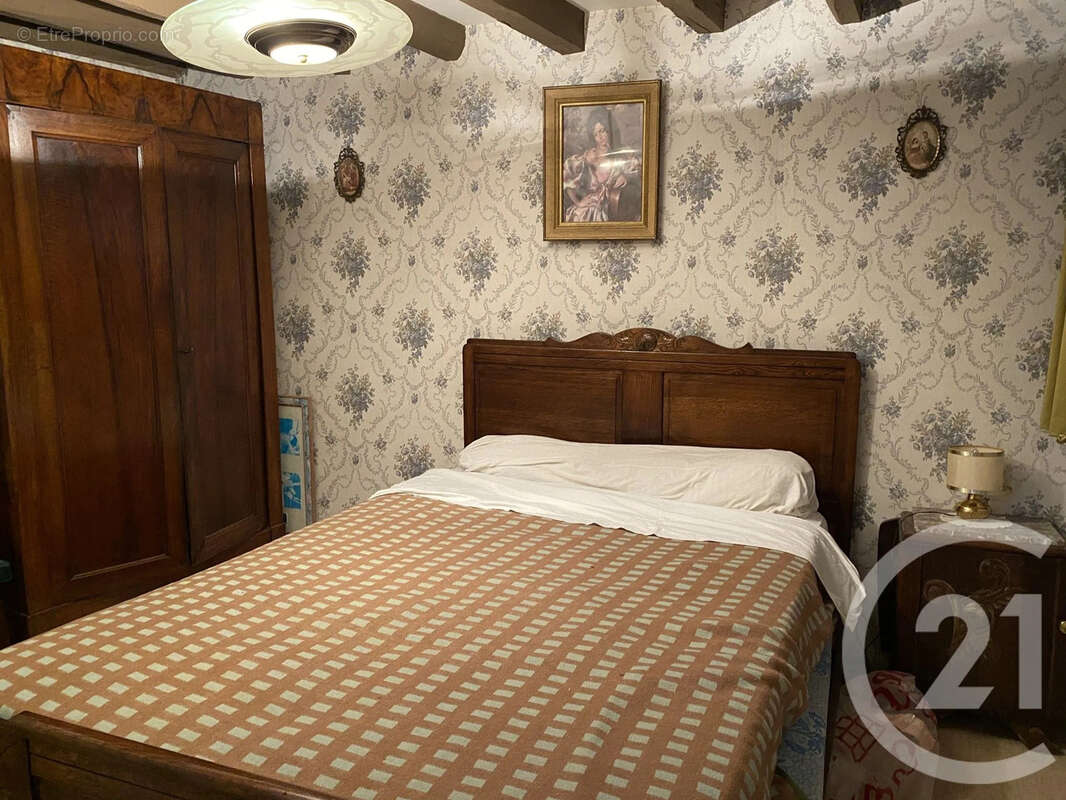 Maison 4 pièces 105 m² à vendre à Sury-En-Vaux (18300) - photo 10