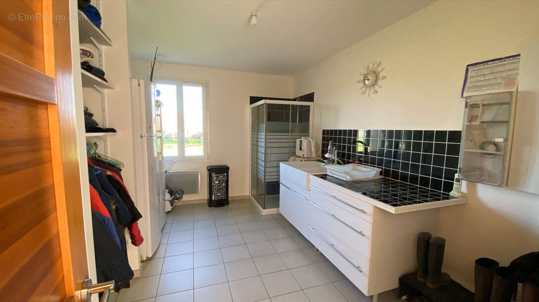 Maison à SAINT-CHRISTOLY-DE-BLAYE