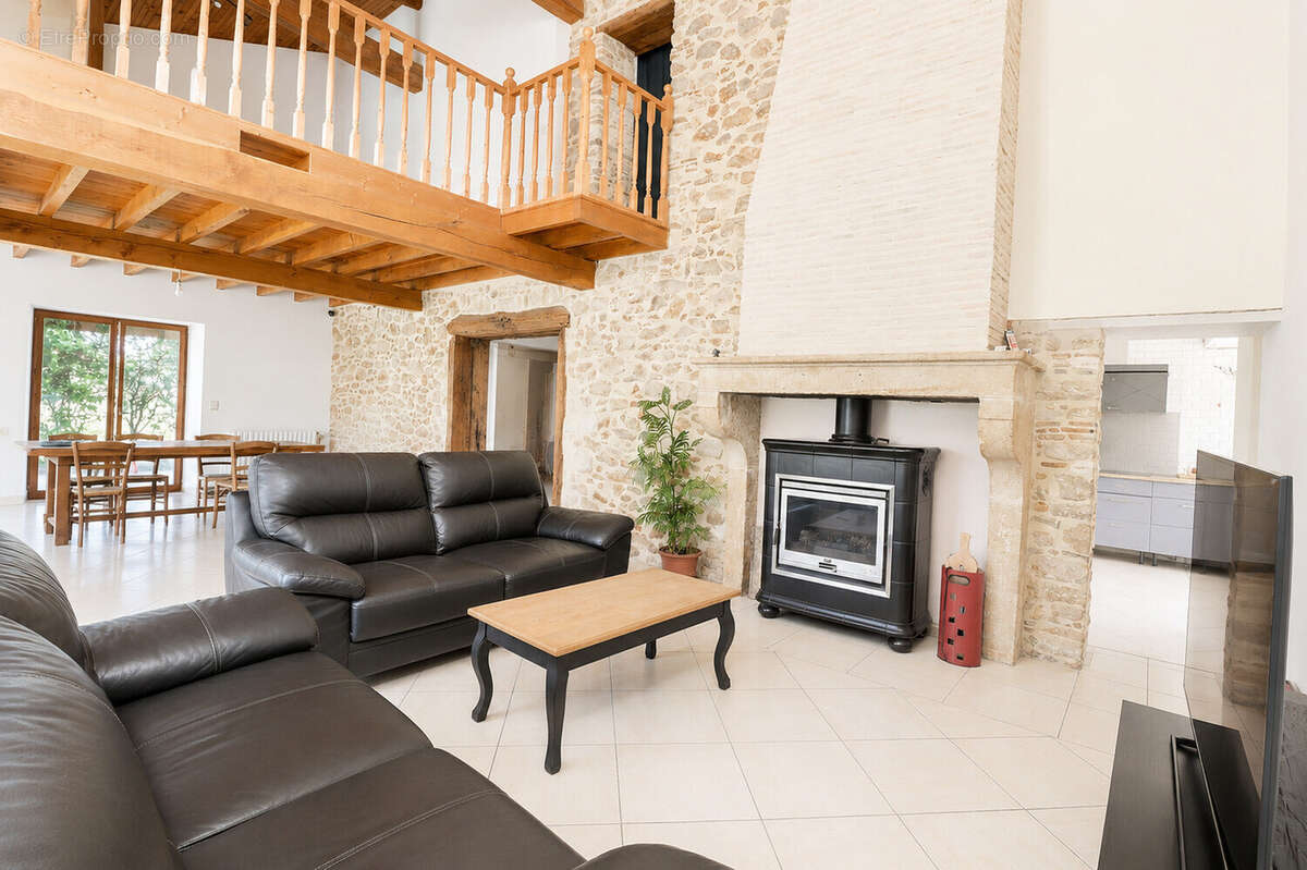 Domaine avec gîte et écuries - photo 6