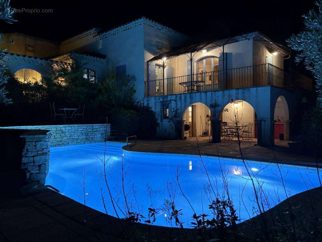 Maison à ARAMON