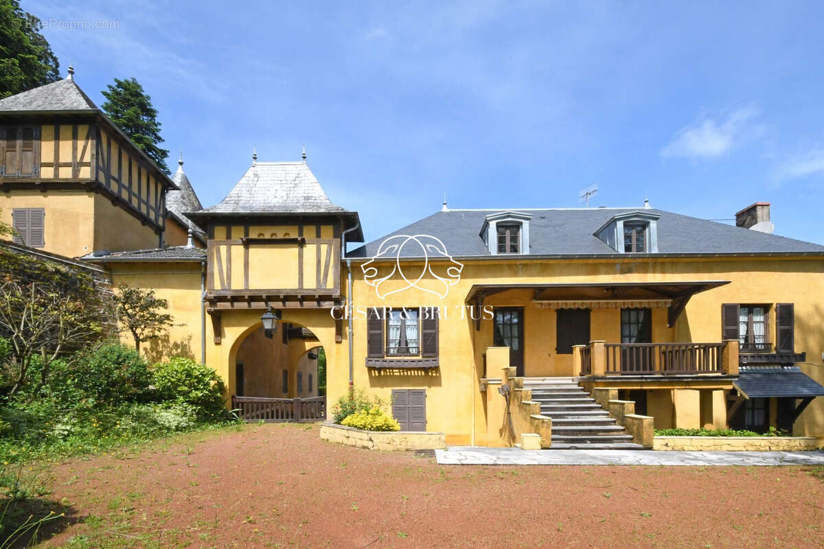 Autre à SAINT-PIERRE-LE-VIEUX