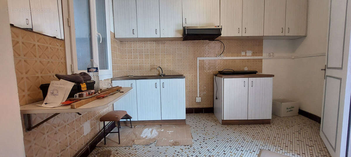 Appartement à LENCLOITRE