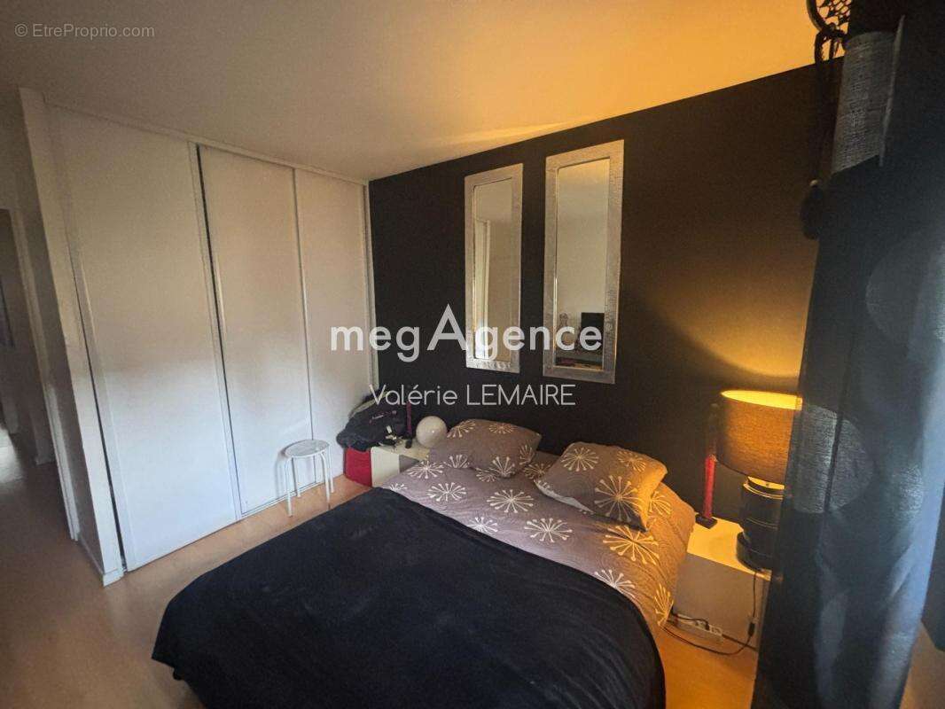 Appartement à MANDRES-LES-ROSES