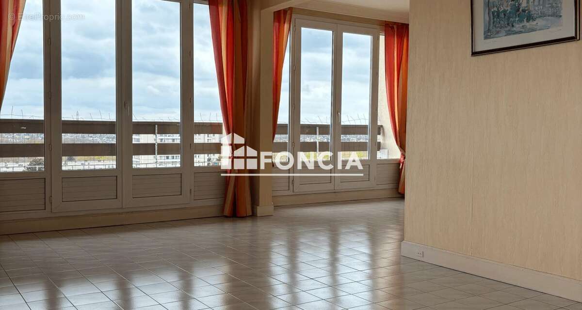 Appartement à PONTOISE