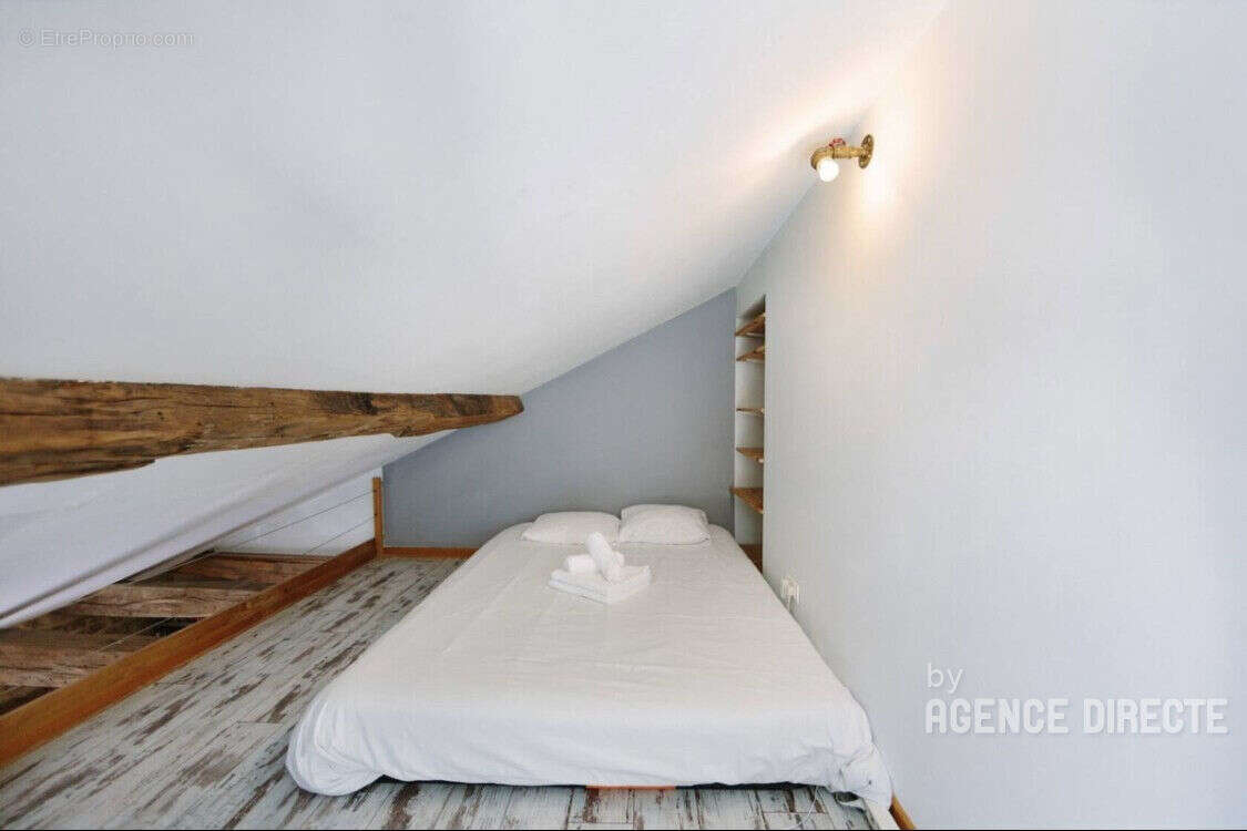 Nantes Centre - Duplex 33,62 m² - Dernier étage - photo 7