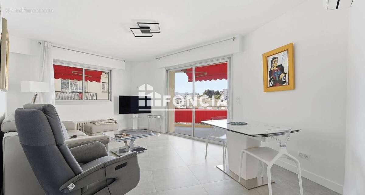 Appartement à CANNES