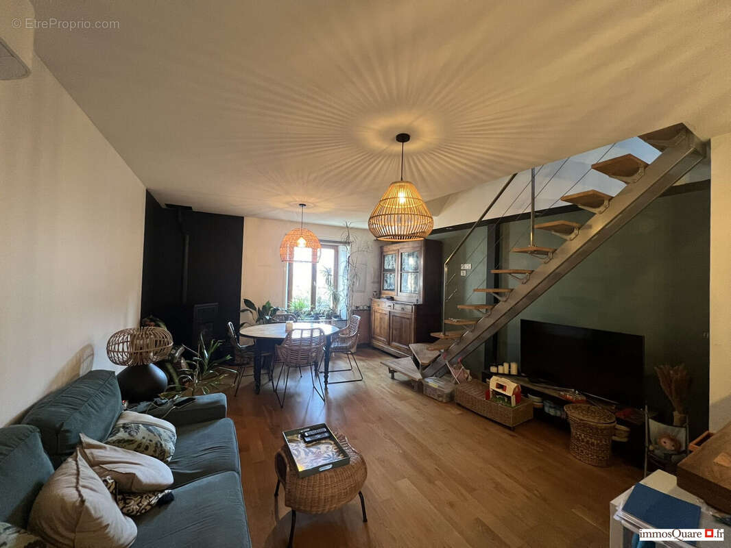 Appartement à CROLLES