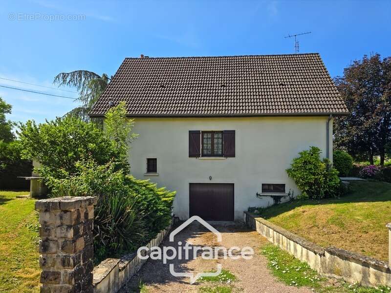 PRÉMERY (58) – Maison familiale de 144 m² sur sous-sol complet – 4 chambres – Terrain arboré de 2 014 m² - photo 13