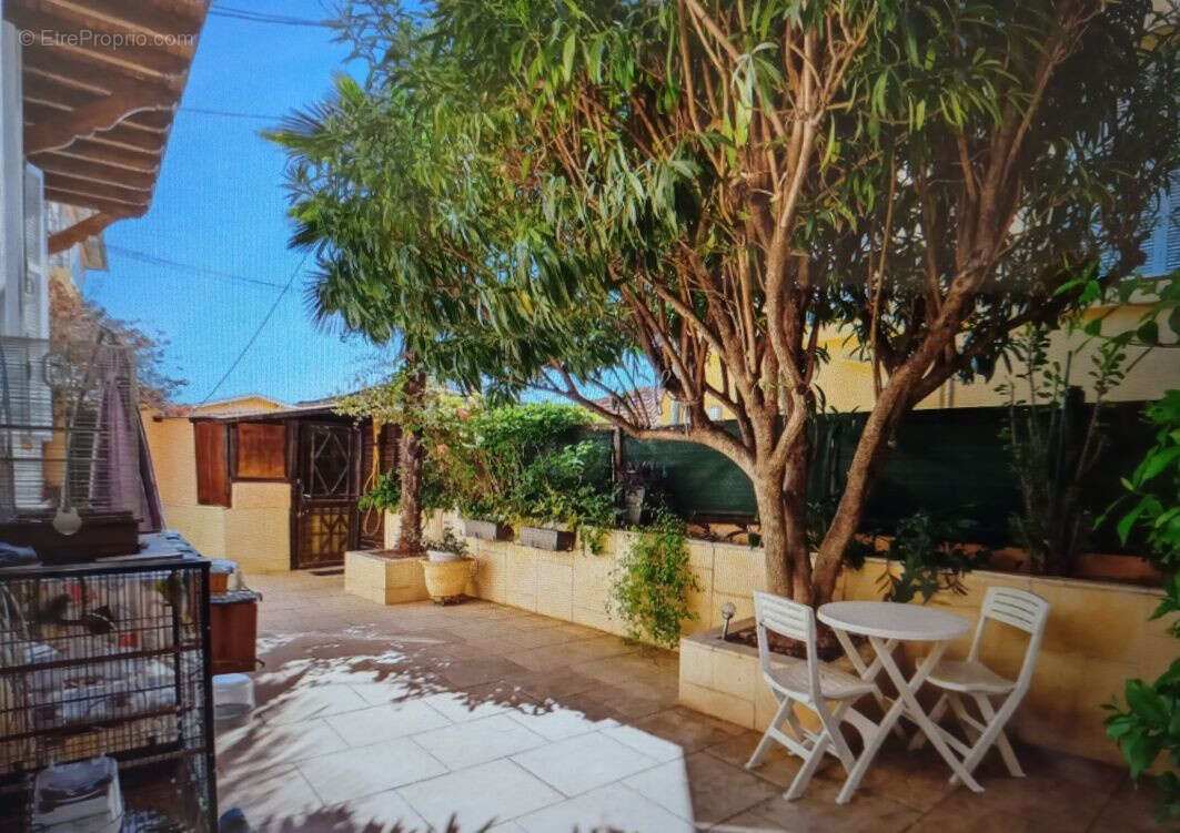 Appartement à BEAUSOLEIL