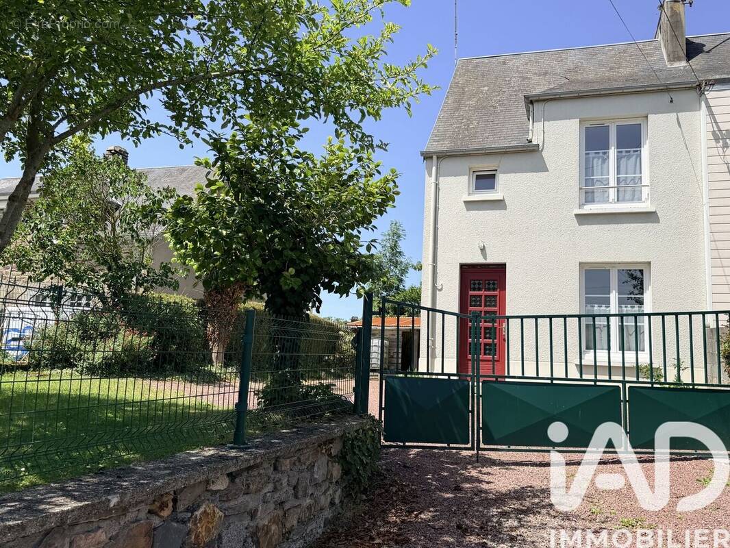 Photo 1 - Maison à RONCEY