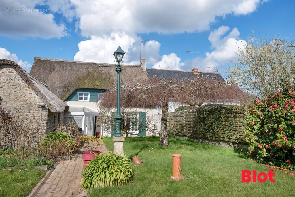 Maison à SAINT-LYPHARD