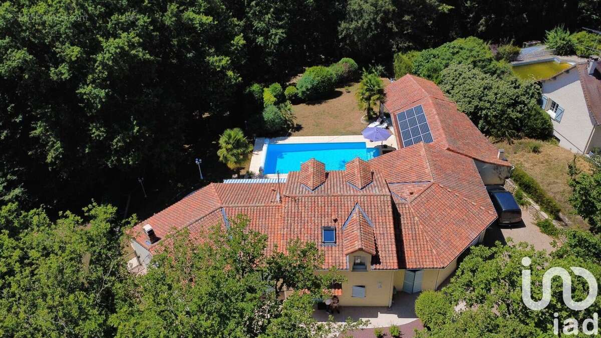 Photo 4 - Maison à VOUNEUIL-SOUS-BIARD