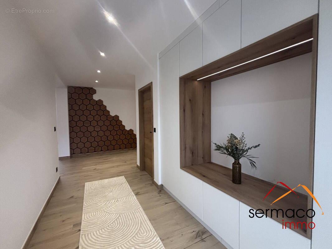 Maison à NEUFGRANGE