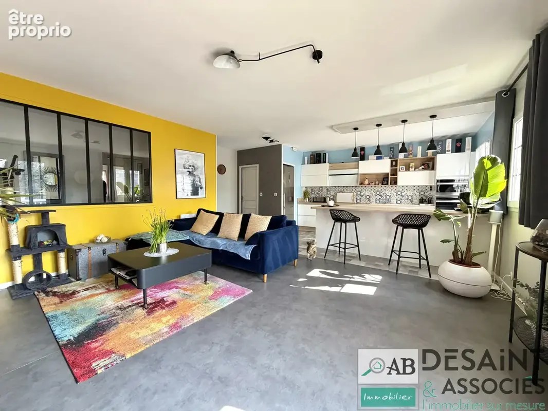 Appartement T4 avec balcon à vendre centre ville de Crécy La Chapelle - photo 3