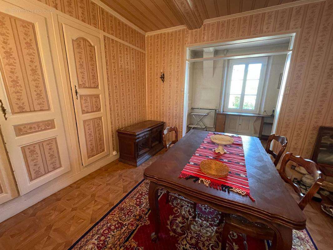 Maison à SAINT-PIAT