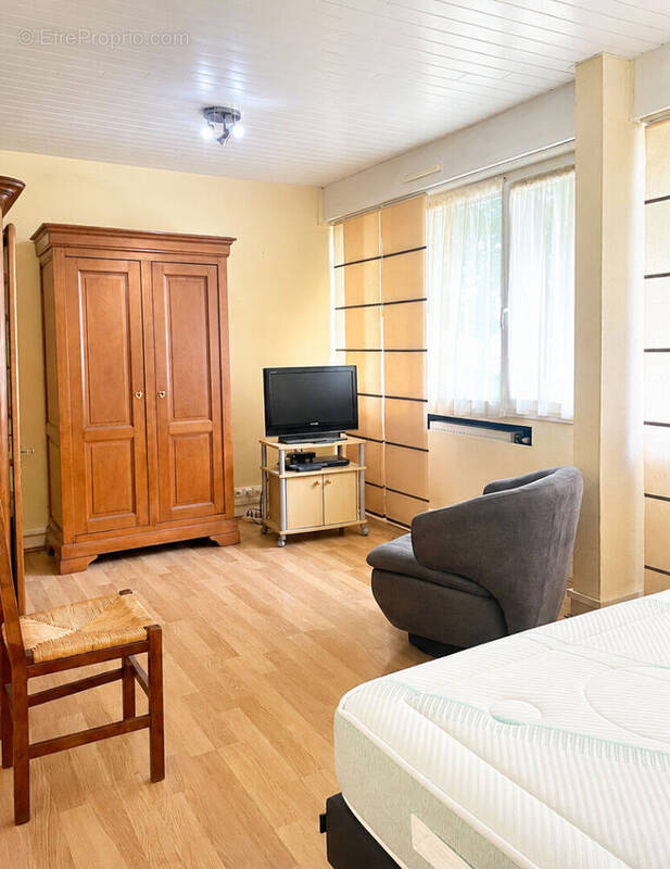 Appartement à SAINT-JEAN-DE-BRAYE