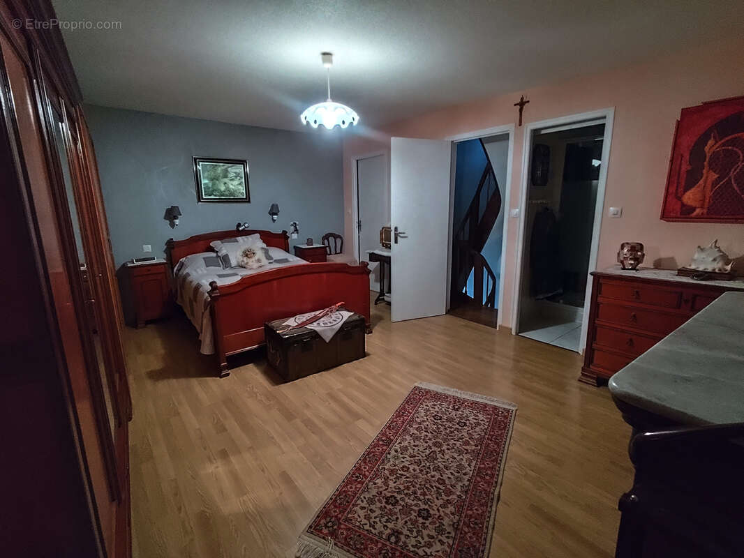 Maison à LE CHEVAIN