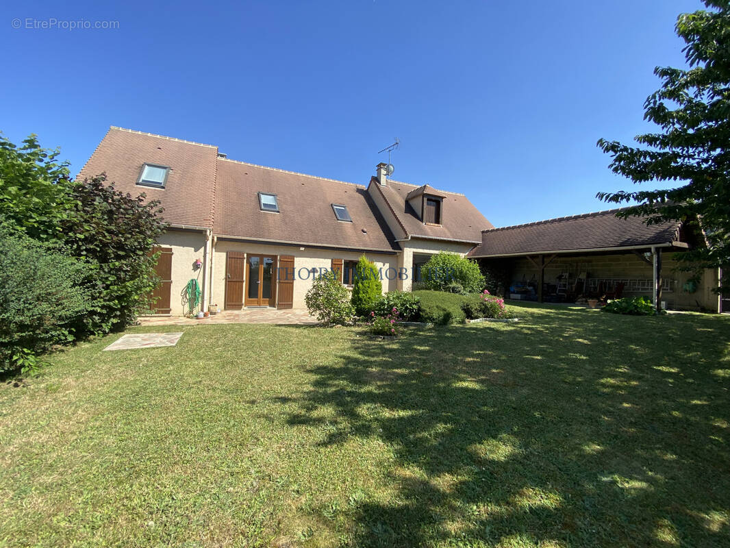 Maison à THOIRY