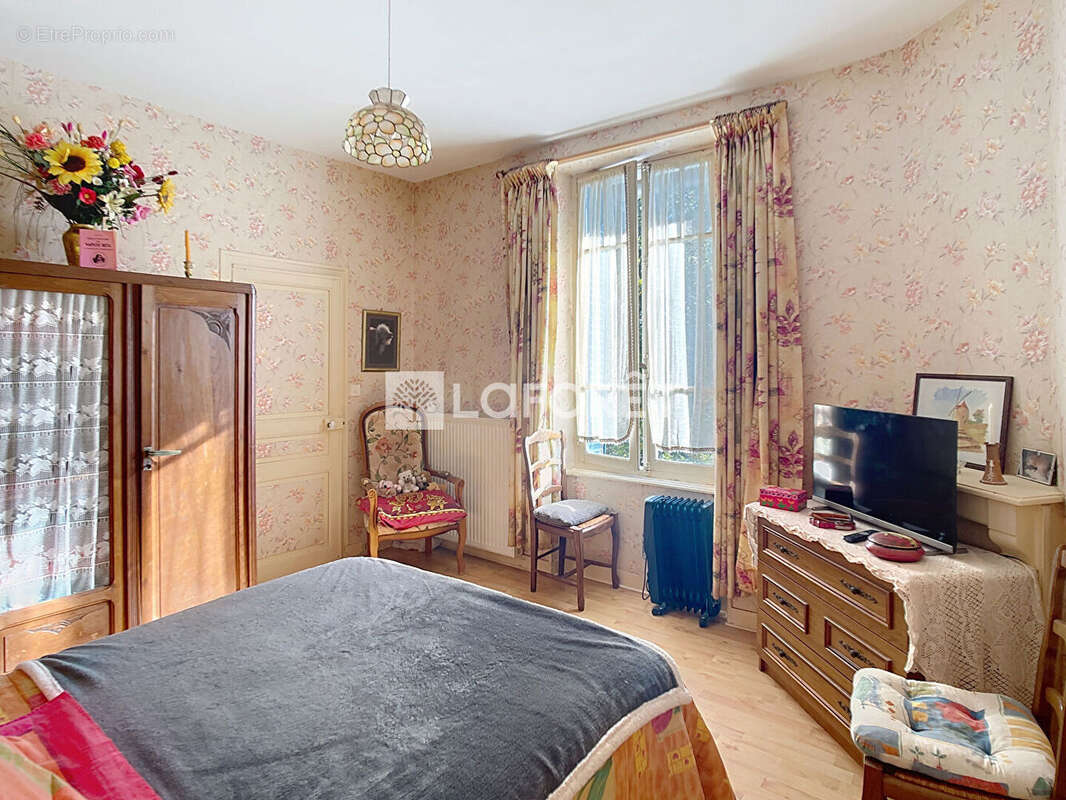 Maison à SAINT-VICTURNIEN