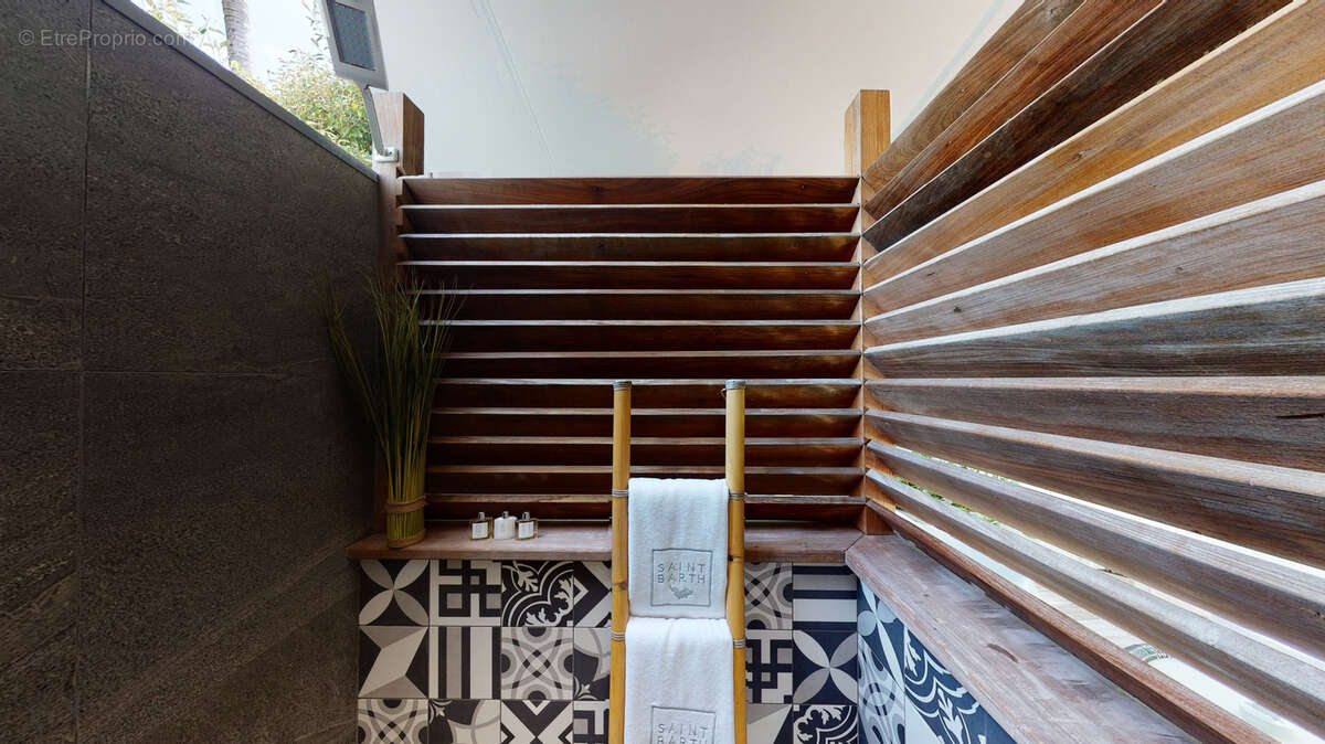 Maison à CAPESTERRE-BELLE-EAU