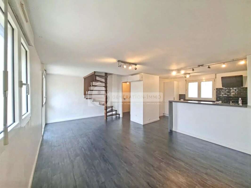 Arles - Duplex lumineux avec garage en résidence sécurisée - photo 7
