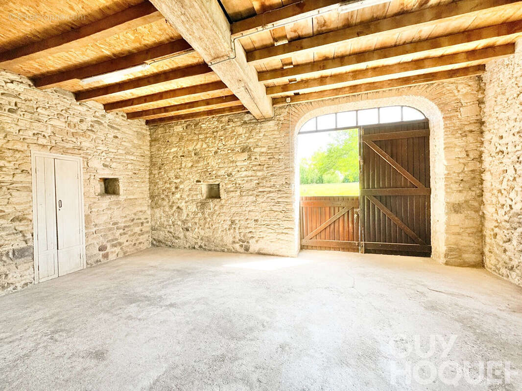 Maison à CASTETNAU-CAMBLONG