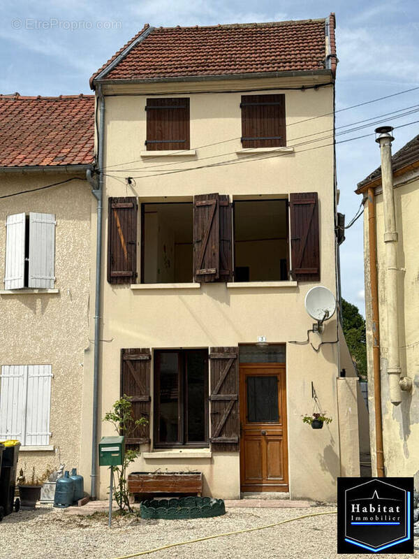 Maison à ACY-EN-MULTIEN