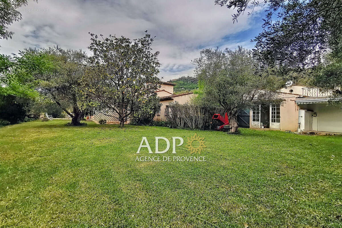 Maison à PEYMEINADE