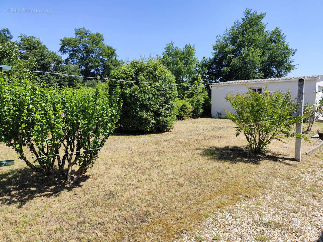 Maison à MONTPON-MENESTEROL