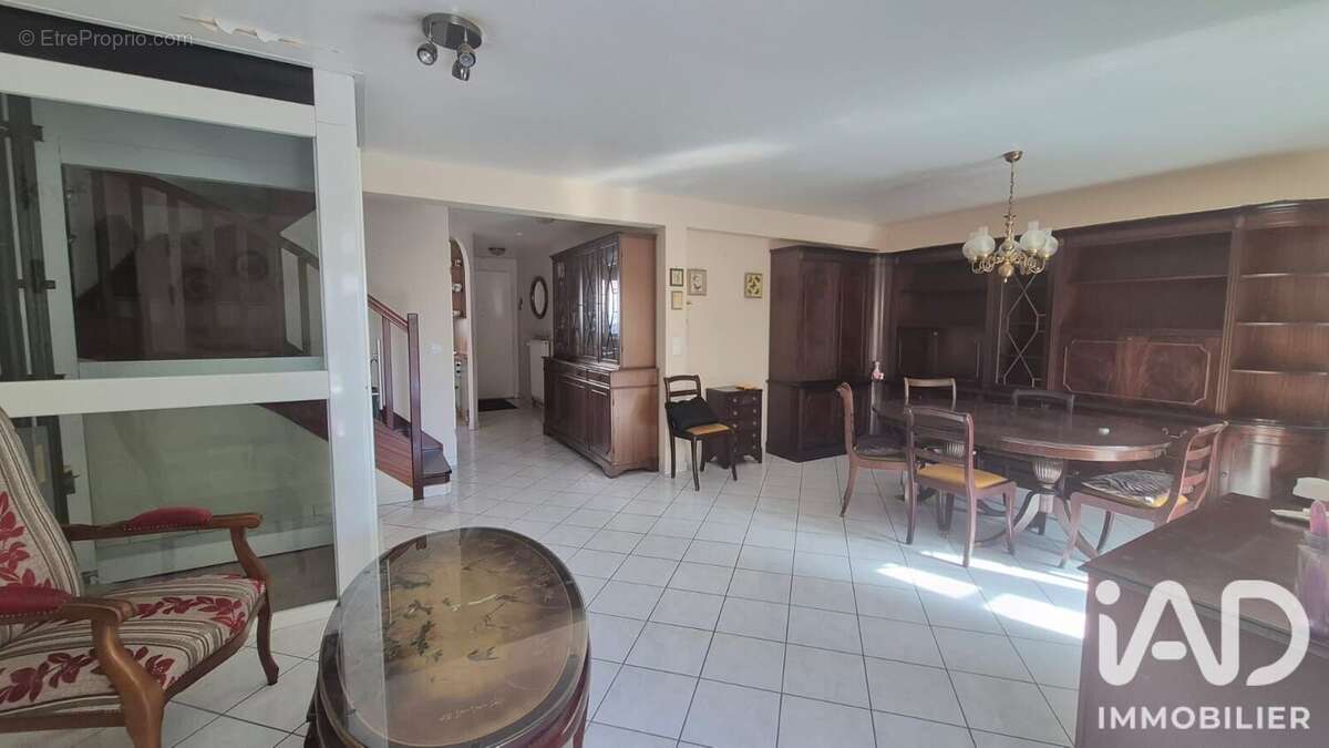 Photo 7 - Maison à LESIGNY