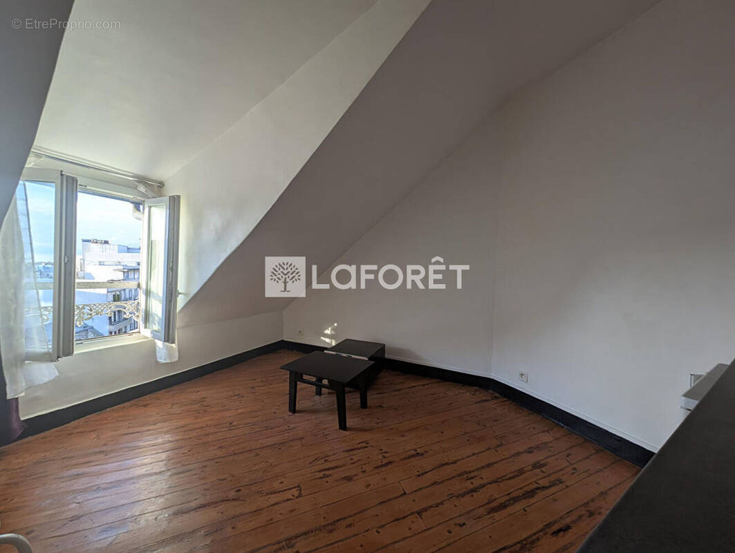 Appartement à PARIS-20E