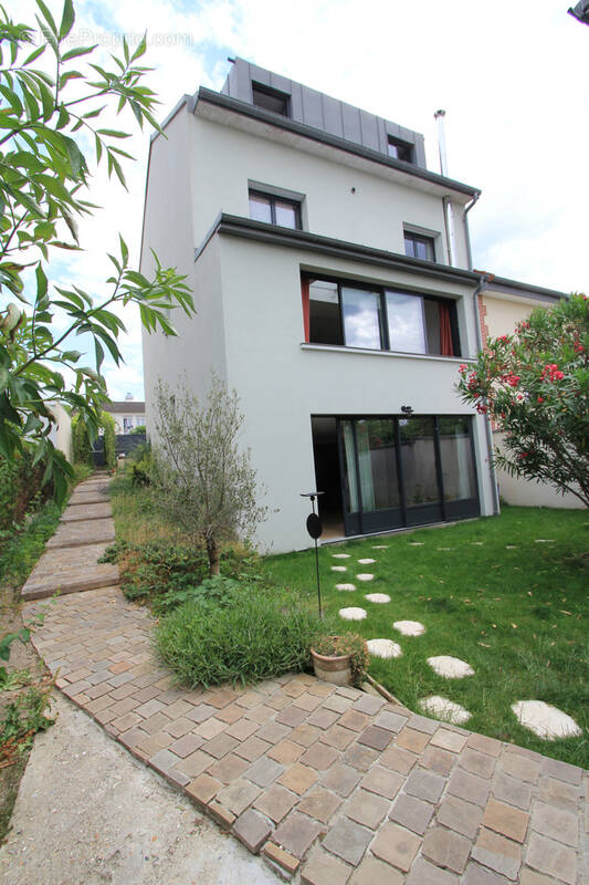 Maison à RUEIL-MALMAISON